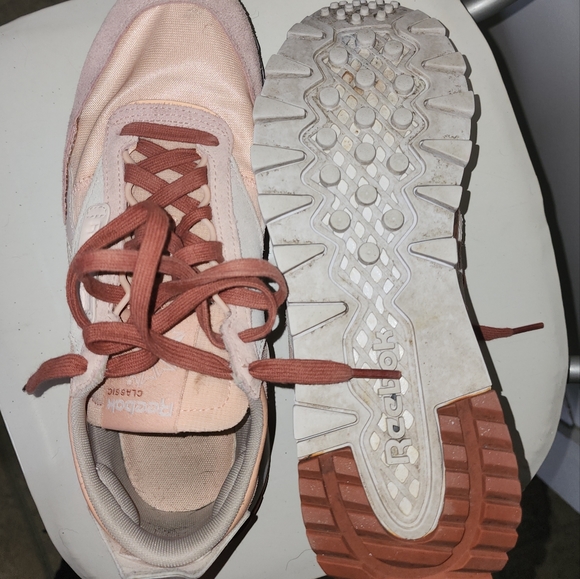 Reebok Classic CL LEGACY womens 8.5 us - Picture 4 of 8